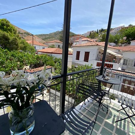 Douskos Uptown Living Hotel Hydra  Exterior photo