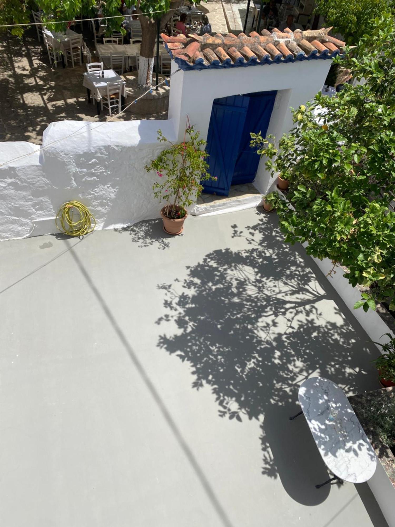 Douskos Uptown Living Hotel Hydra  Exterior photo