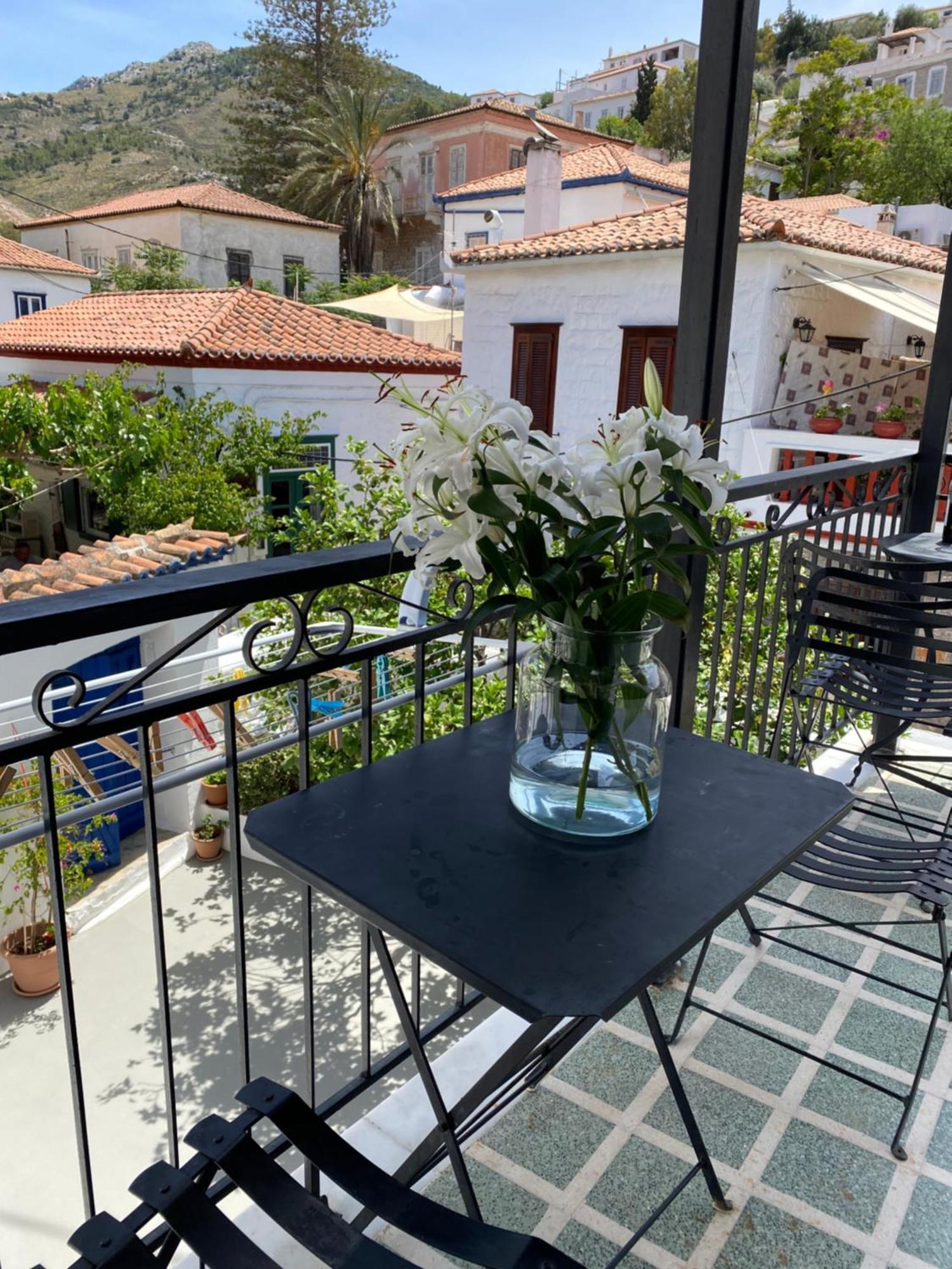 Douskos Uptown Living Hotel Hydra  Exterior photo