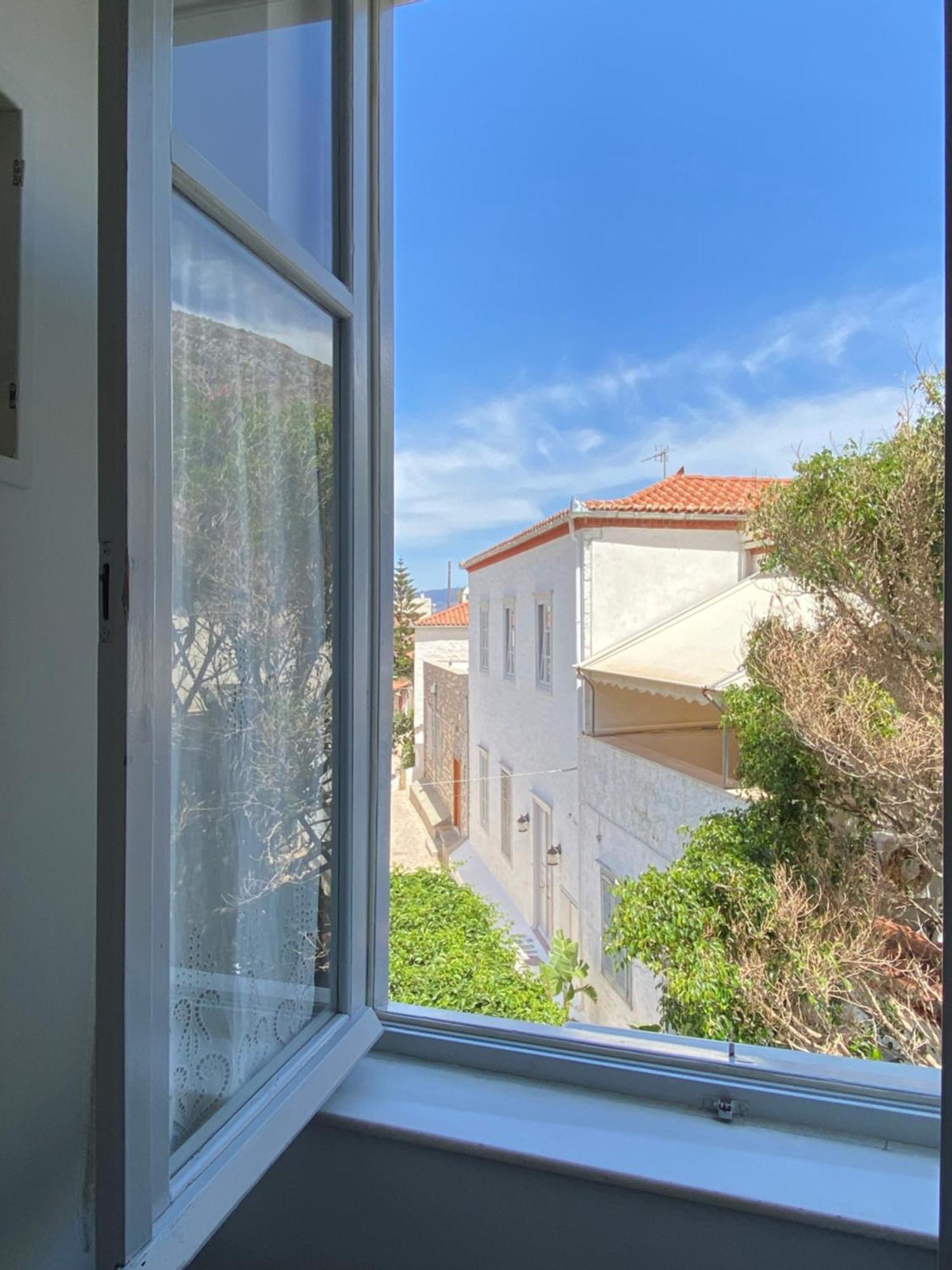 Douskos Uptown Living Hotel Hydra  Exterior photo